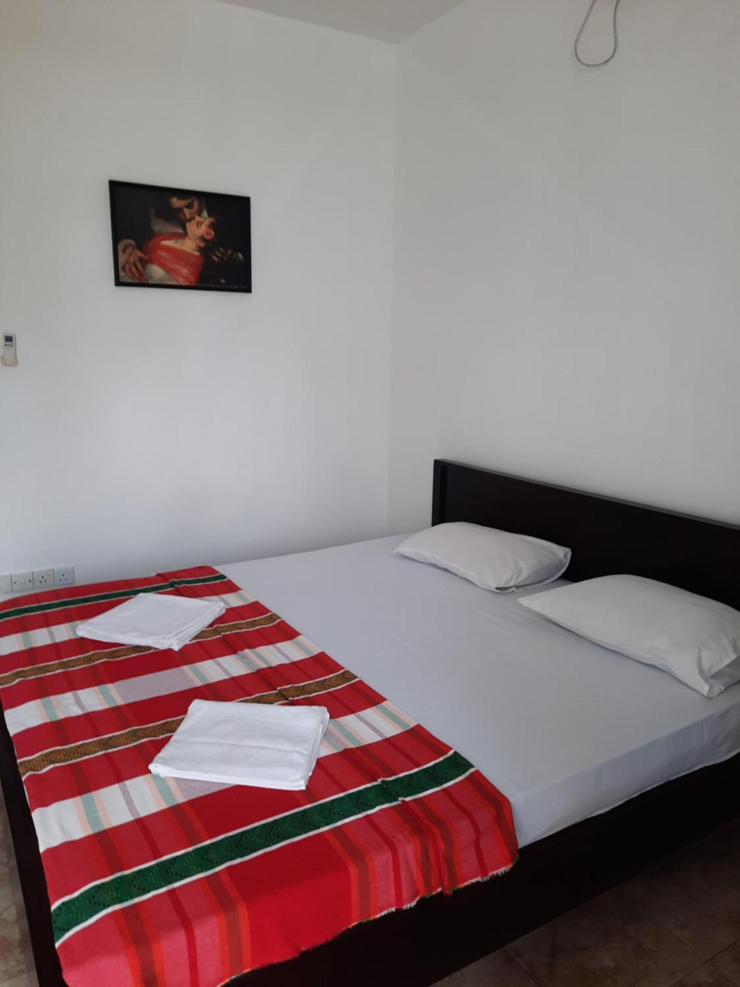 White Surfing Beach Resort Unawatuna Εξωτερικό φωτογραφία